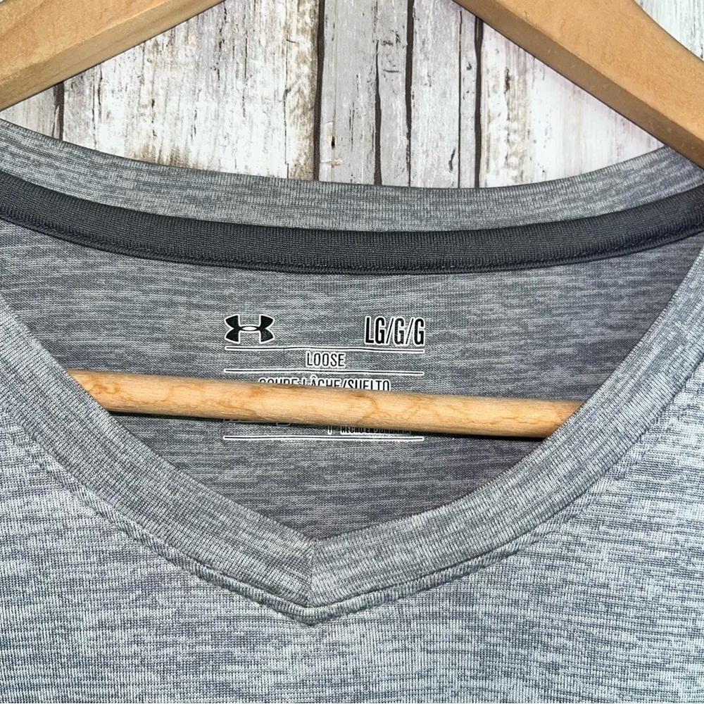 Under Armor Men’s Grey Tee - Picture 4 of 4